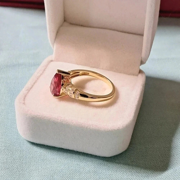 Padparadscha Sapphire & Genuine Moissanite Ring. - Picture 7 of 7